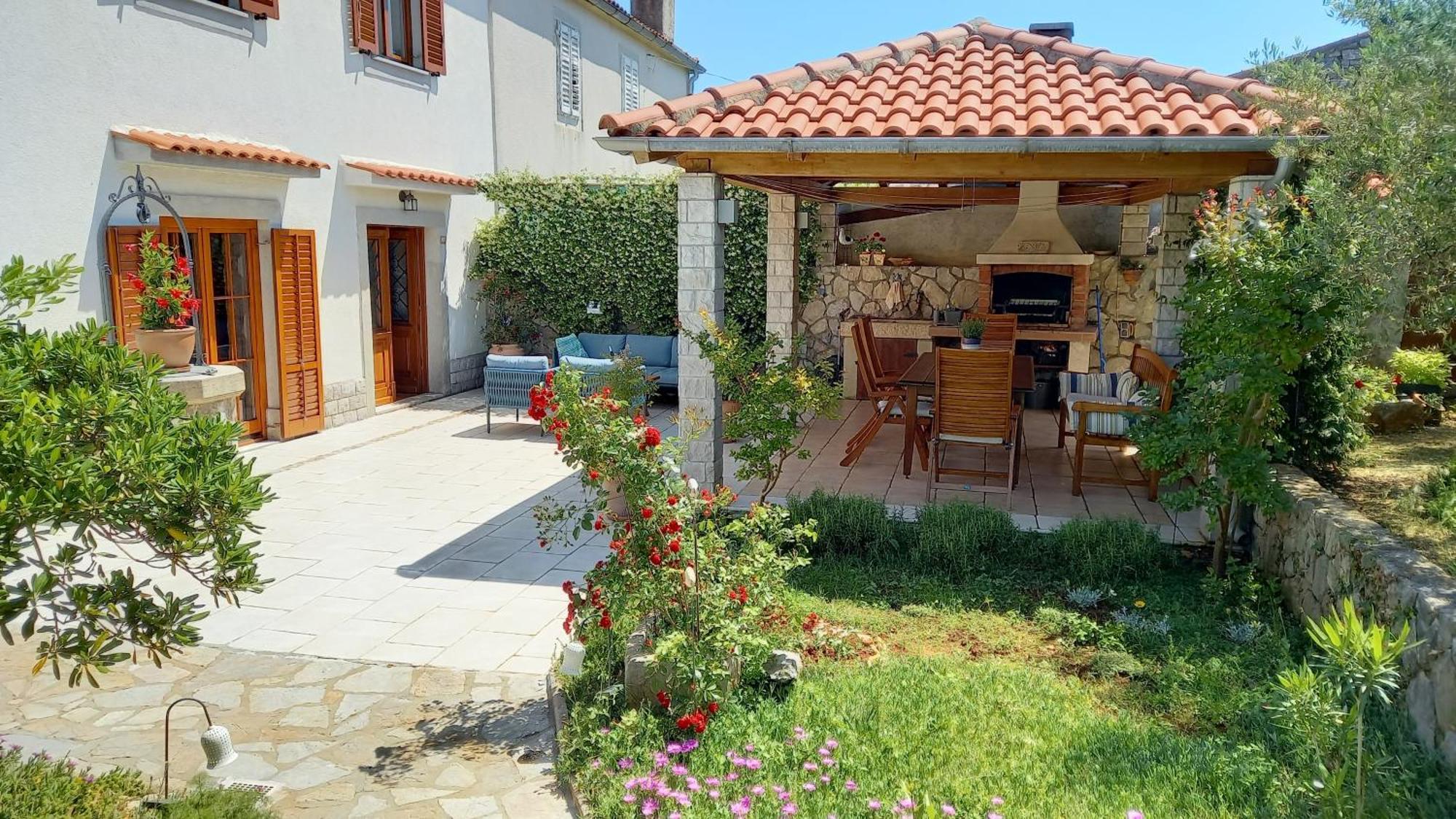 Holiday Home Lavanda Корнич Экстерьер фото